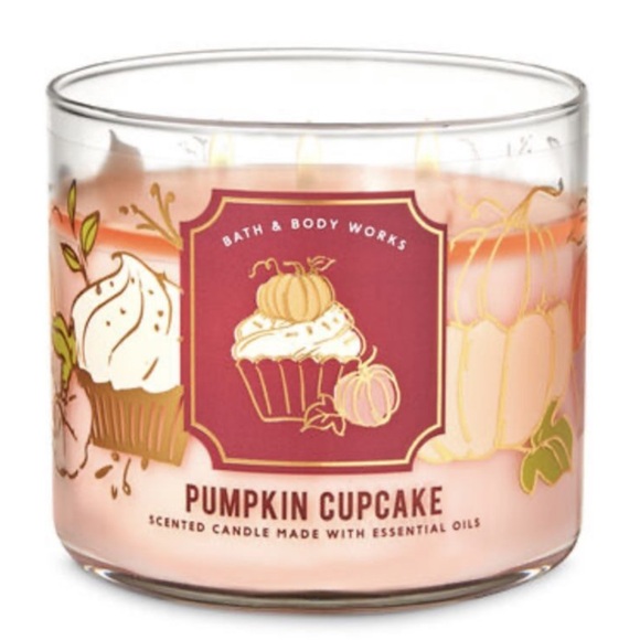 Bath & Body Works Pumpkin Cupcake Scented Candle - Picture 1 of 5